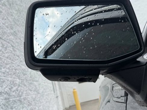 Used 2024 GMC Sierra 1500 Denali Ultimate AWD/4WD image 17