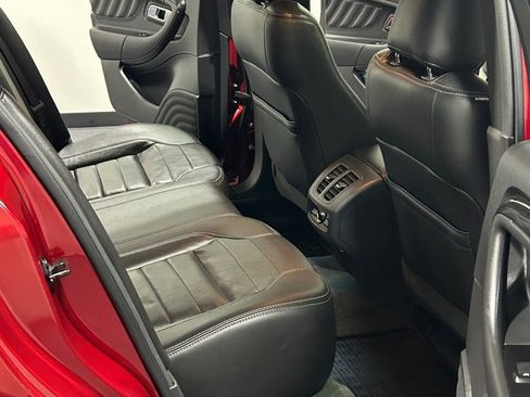 Used 2013 Ford Taurus SHO image 10