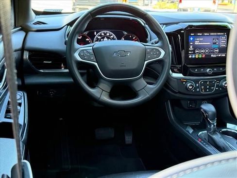 Certified 2023 Chevrolet Traverse Premier w/ Redline Edition FWD image 9