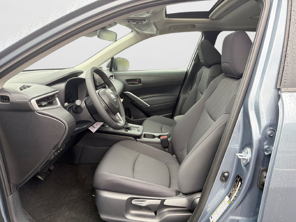 New 2026 Toyota Corolla Cross LE w/ Moonroof Package AWD/4WD image 20