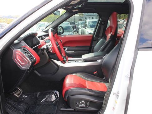 Used 2019 Land Rover Range Rover Sport SVR image 11