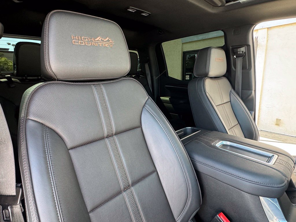 Used 2022 Chevrolet Silverado 1500 High Country w/ High Country Premium Package AWD/4WD image 20