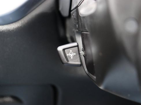 Used 2025 BMW X7 xDrive40i image 65