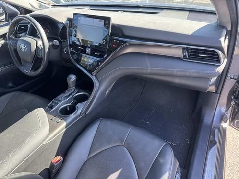 Used 2024 Toyota Camry XSE w/ Navigation Package image 17