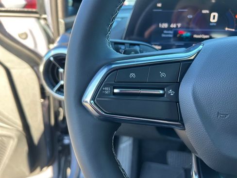 New 2026 Chevrolet Equinox EV LT image 17