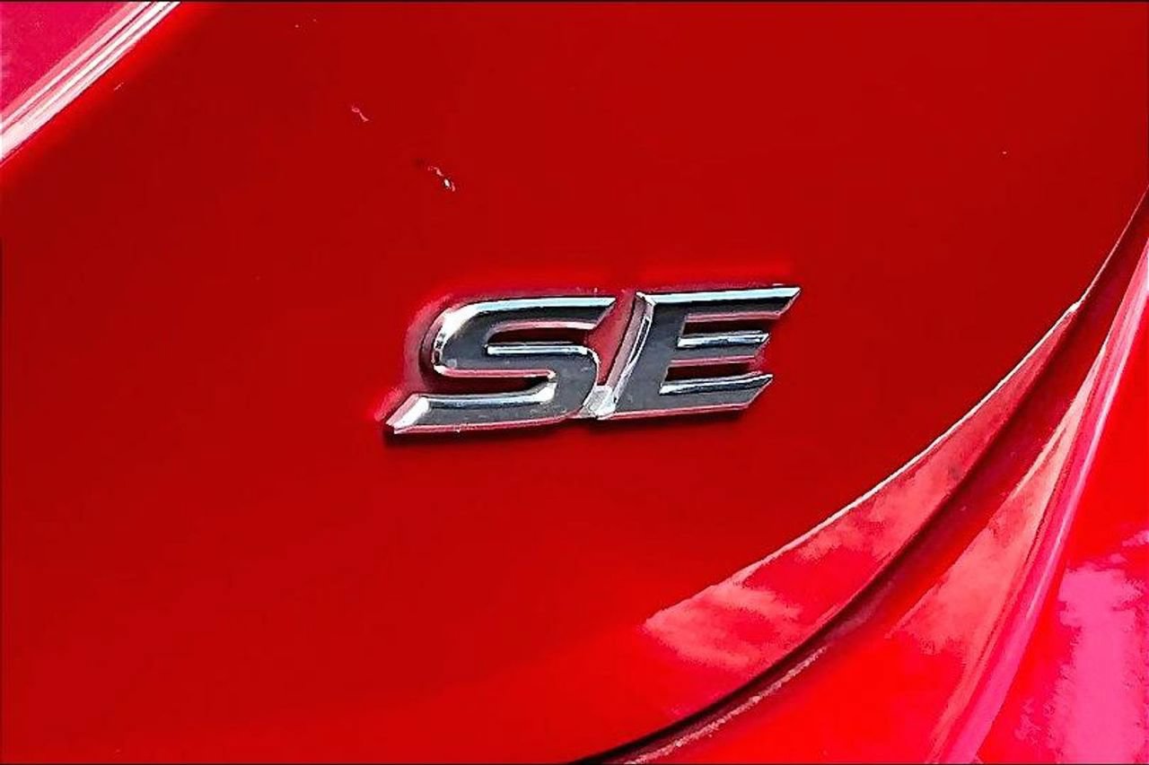 Used 2024 Toyota Camry SE FWD image 21