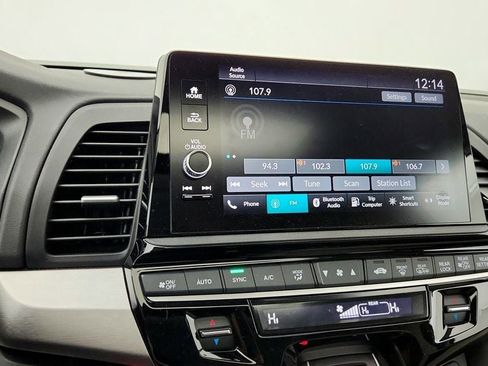 Used 2025 Honda Odyssey EX-L image 18