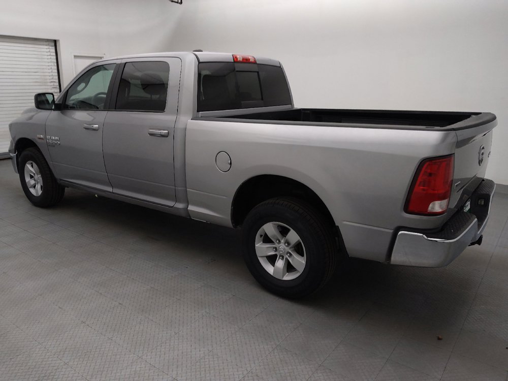 Used 2019 RAM 1500 Classic SLT AWD/4WD image 3