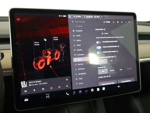 Used 2023 Tesla Model 3 Standard Range image 32
