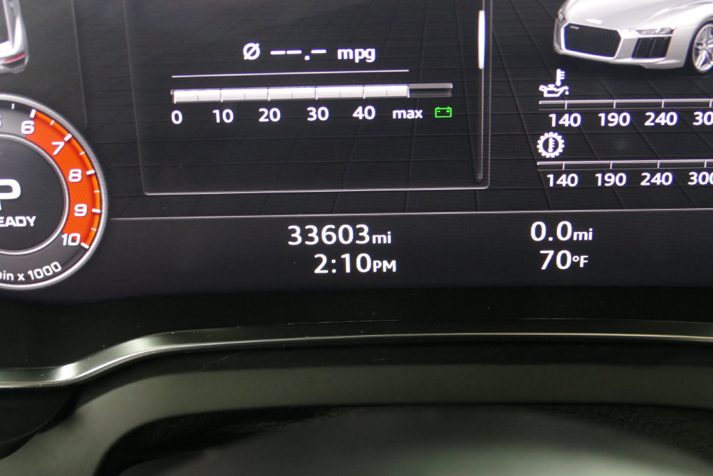 Used 2017 Audi R8 V10 w/ Carbon Exterior Package AWD/4WD image 21