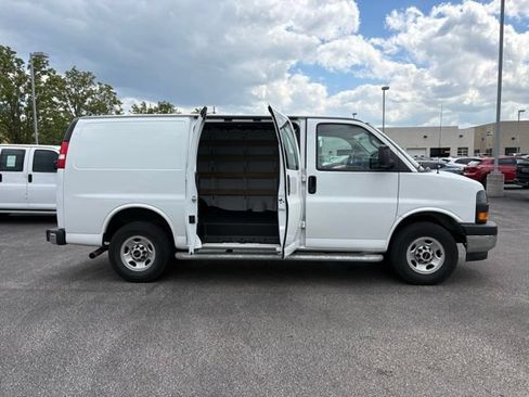 Used 2024 GMC Savana 2500 w/ Driver Convenience Package RWD image 10