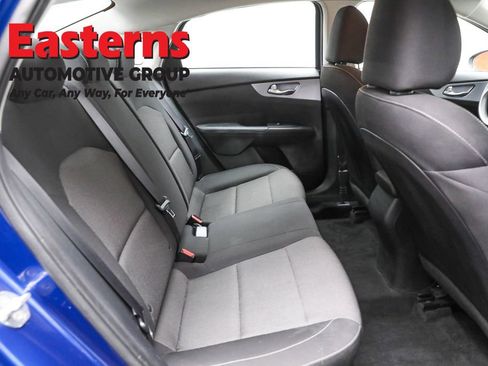 Used 2022 Kia Forte LXS w/ LXS Technology Package image 23