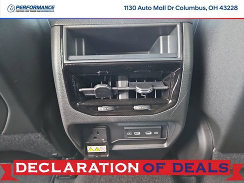 New 2026 Jeep Grand Cherokee Altitude image 15