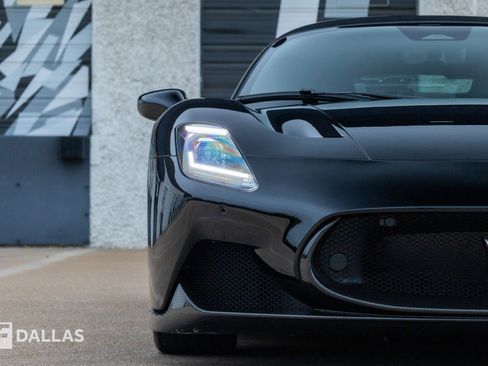 Used 2023 Maserati MC20 Coupe RWD image 4