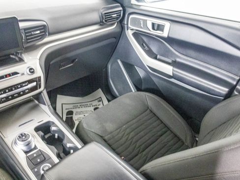 Used 2021 Ford Explorer XLT w/ Class III Trailer Tow Package image 60