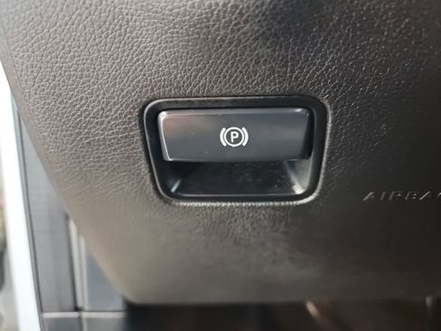 Used 2017 Mercedes-Benz GLS 450 4MATIC image 21