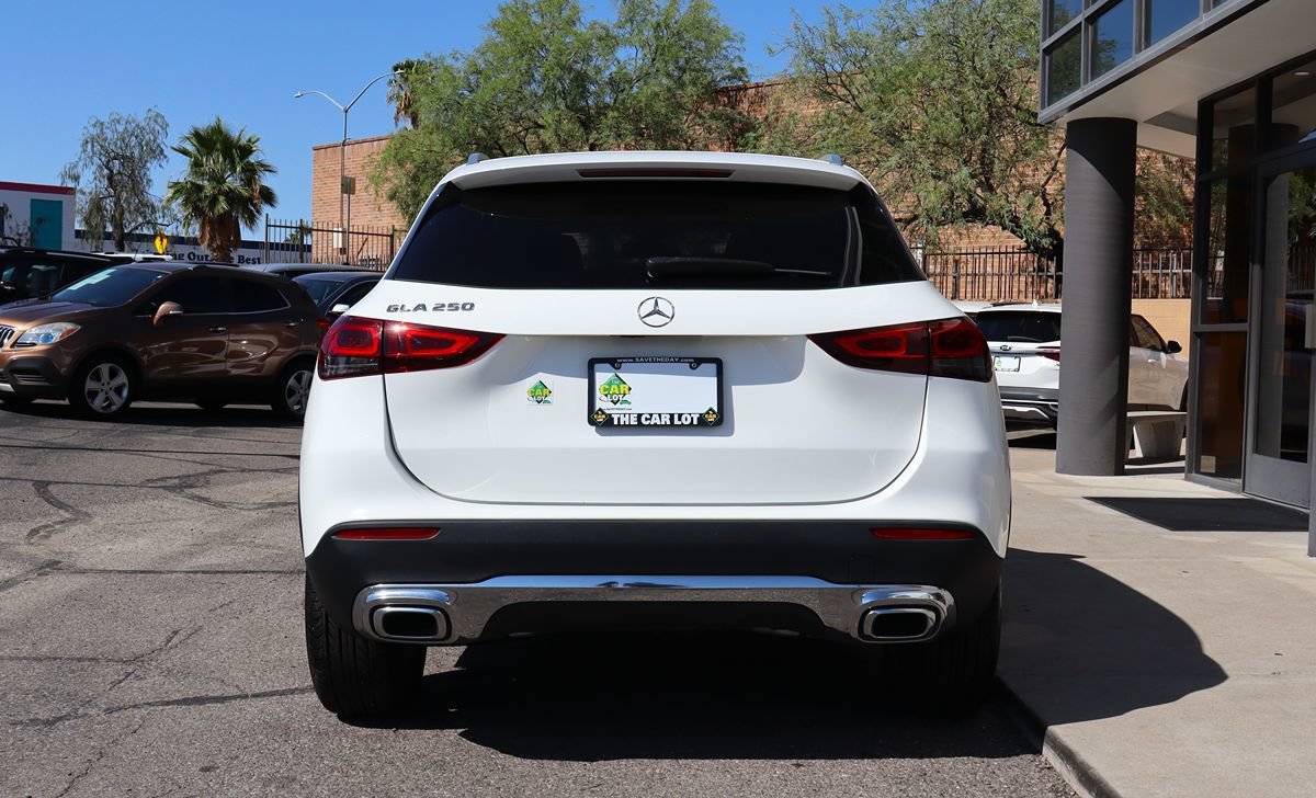 Used 2021 Mercedes-Benz GLA 250 w/ Premium Package image 11