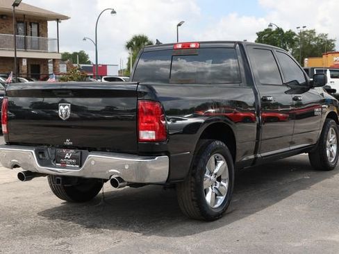 Used 2017 RAM 1500 SLT RWD image 14