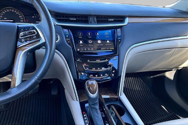 Used 2018 Cadillac XTS Luxury w/ Driver Awareness Package FWD image 6