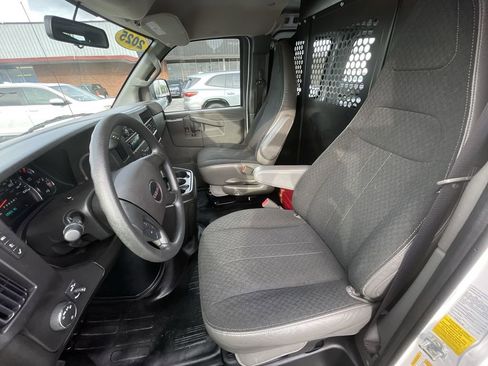 Used 2025 GMC Savana 2500 w/ Driver Convenience Package RWD image 18