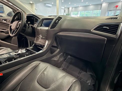 Used 2020 Ford Edge Titanium w/ Equipment Group 301A AWD/4WD image 10