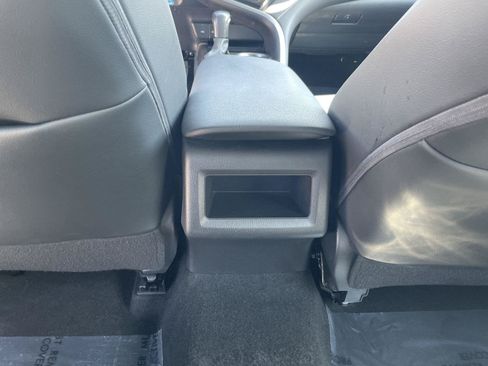 Used 2021 Toyota Camry SE FWD image 22