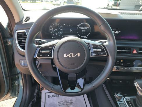 Used 2024 Kia Seltos EX FWD image 21