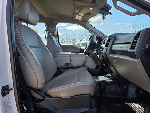 Used 2021 Ford F450 XL w/ Power Equipment Group image 34