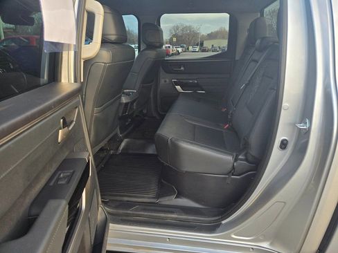Used 2023 Toyota Tundra Limited image 8