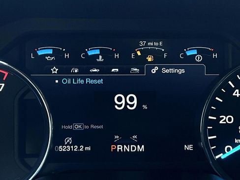 Used 2018 Ford F150 Lariat w/ Equipment Group 502A Luxury AWD/4WD image 17