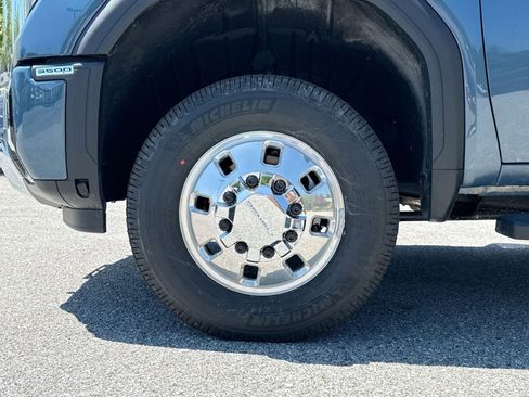 New 2026 GMC Sierra 3500 Denali w/ Denali Reserve Package AWD/4WD image 12