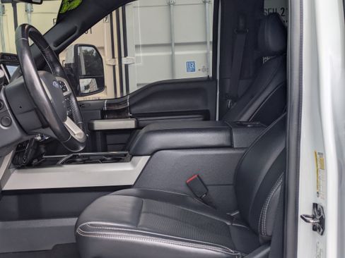 Used 2022 Ford F350 Lariat w/ Lariat Ultimate Package AWD/4WD image 22