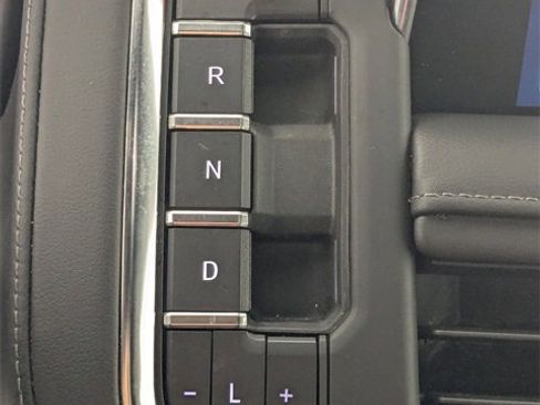 Used 2022 Chevrolet Tahoe LT w/ Luxury Package image 23