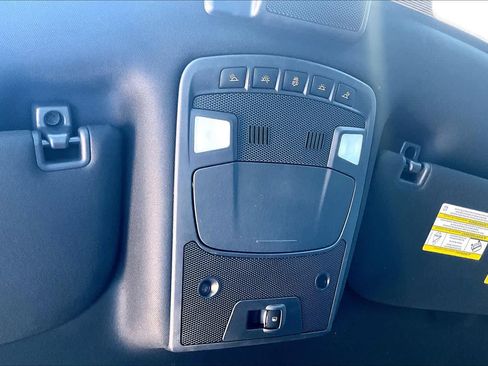 Used 2020 Ford F150 Lariat image 14