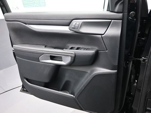 New 2025 Ford Ranger Lariat w/ Chrome Accent Package image 17