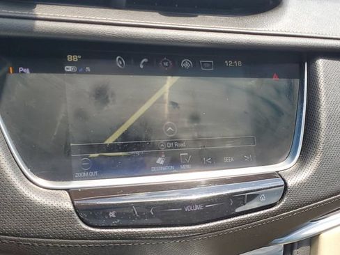 Used 2018 Cadillac XT5 Luxury w/ Driver Awareness Package AWD/4WD image 18