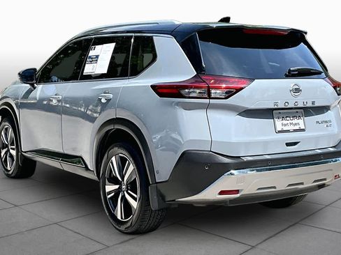 Used 2021 Nissan Rogue Platinum AWD/4WD image 12