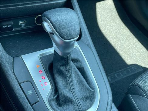 Used 2023 Kia Forte LXS w/ LXS Technology Package FWD image 23