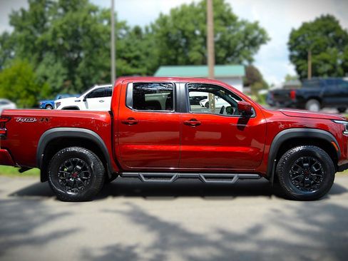 Used 2023 Nissan Frontier PRO-4X w/ Pro-4X Premium Package AWD/4WD image 4