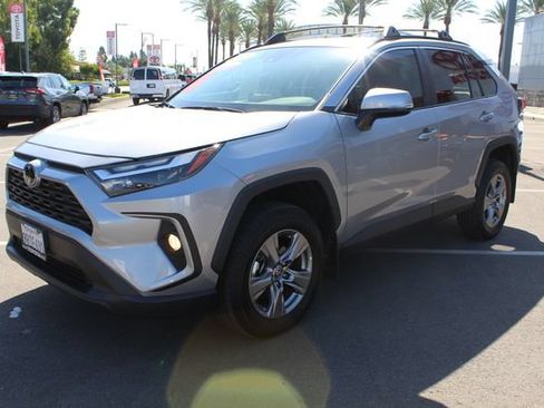 Certified 2025 Toyota RAV4 XLE FWD image 5