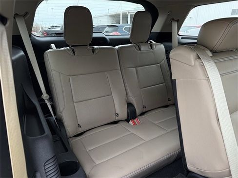 Used 2021 Ford Explorer 2WD w/ Class III Trailer Tow Package image 29