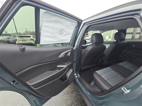 New 2026 Chevrolet Trax LT image 11