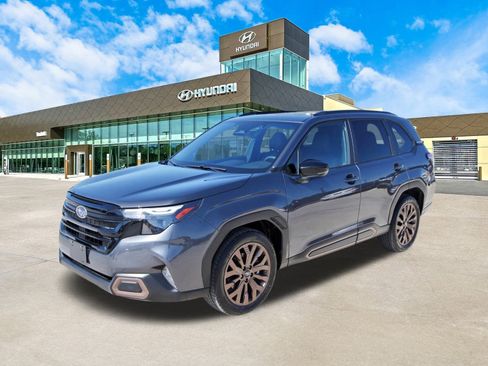 Used 2025 Subaru Forester Sport image 10