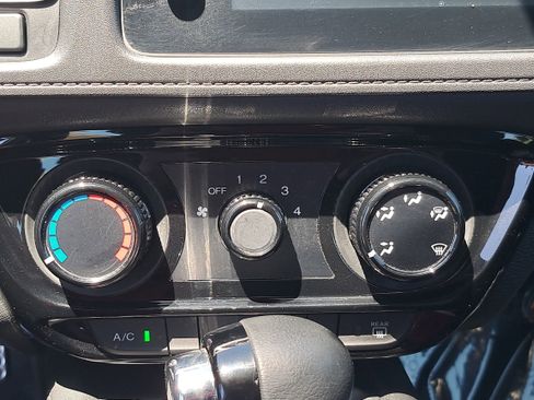 Used 2019 Honda HR-V Sport image 21