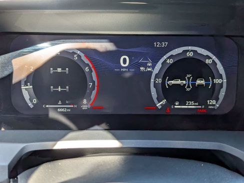 Used 2025 Toyota Tacoma TRD Off-Road image 28