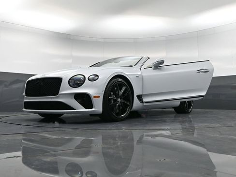 Used 2024 Bentley Continental GT AWD/4WD image 44