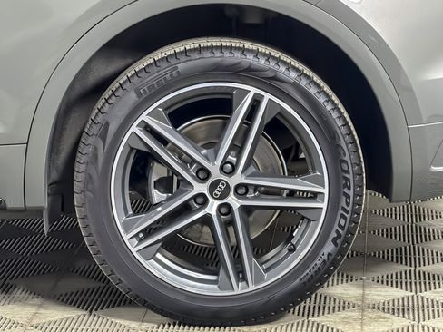 Used 2023 Audi Q5 e Premium Plus w/ Premium Plus Package image 25