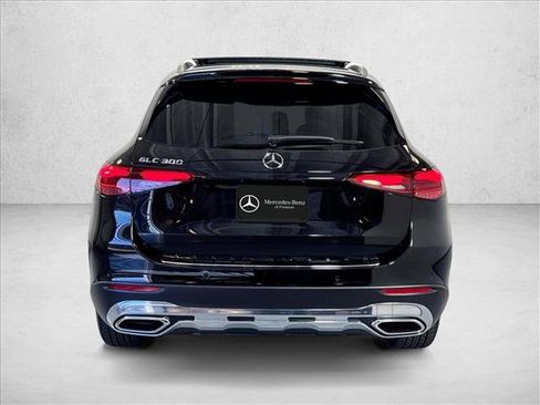 Used 2025 Mercedes-Benz GLC 300 image 6