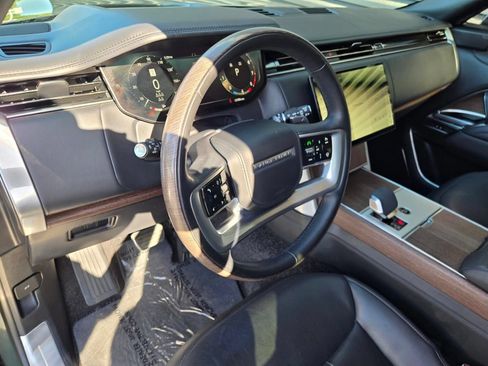Used 2024 Land Rover Range Rover Long Wheelbase Autobiography AWD/4WD image 20