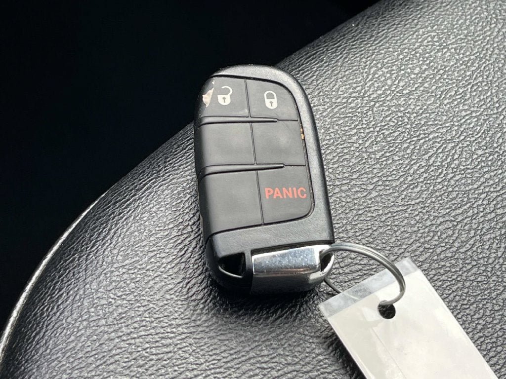 Used 2024 Jeep Compass Latitude AWD/4WD image 31